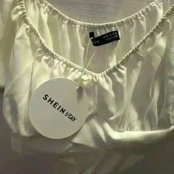 SHEIN Vcay NWT, ruffled, tie in back crop top, women’s size 2 - Picture 3 of 4